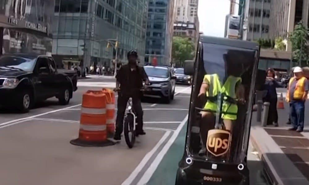ups-delivers-packages-in-manhattan-in-a-cute-four-wheeled-electric-assist-cycle_2 (1)